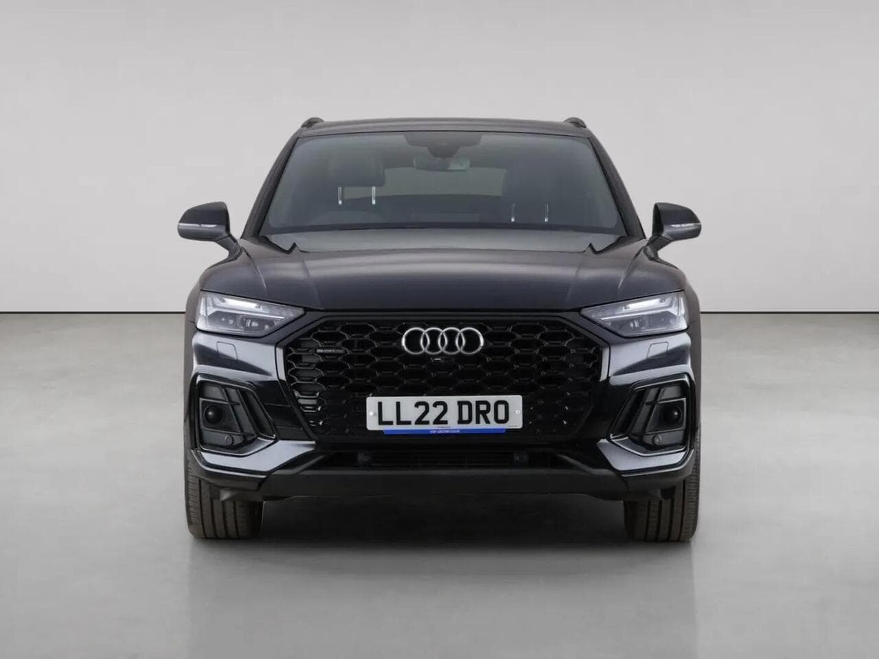Audi Q5 thumbnail Front