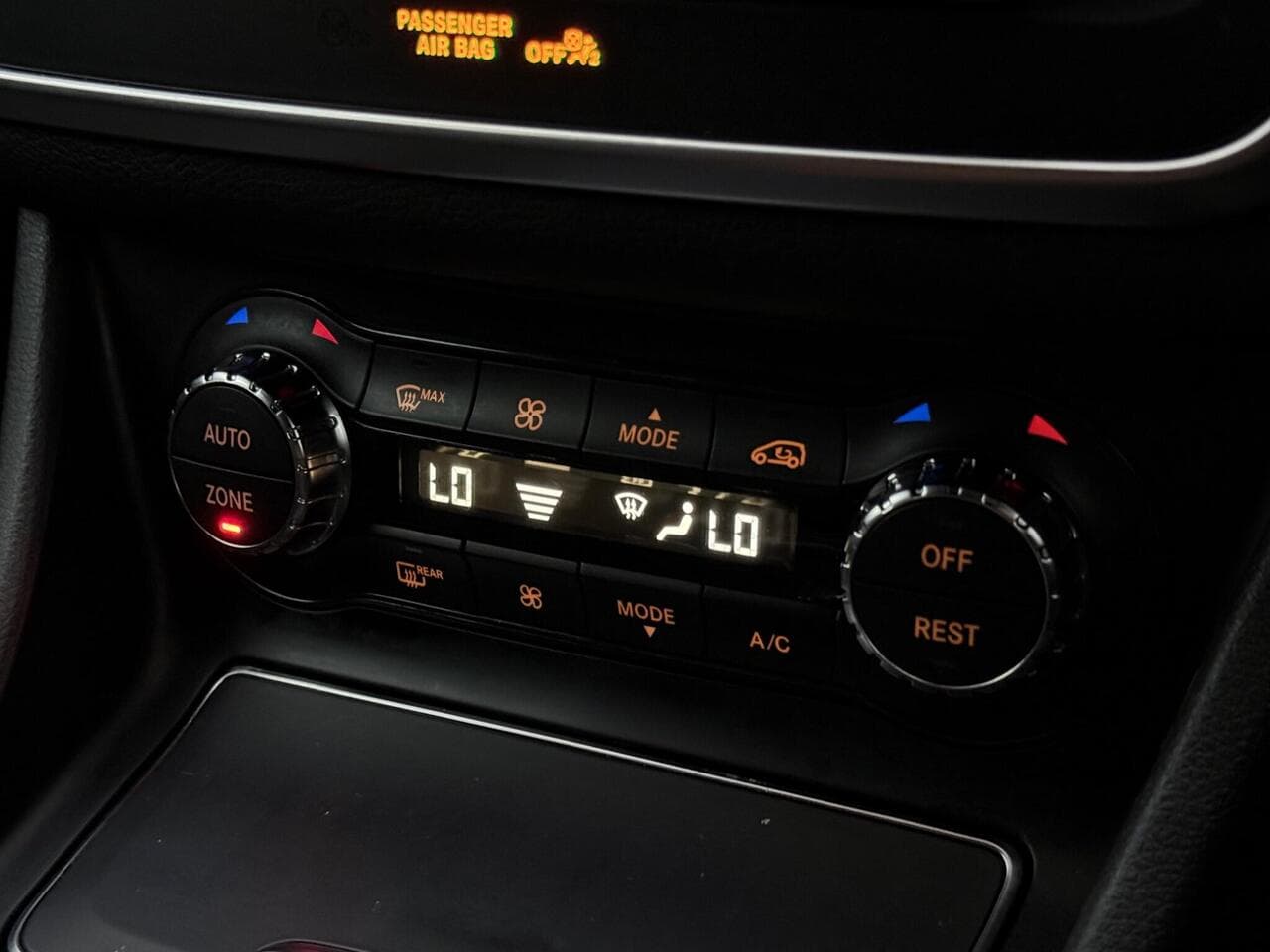 Mercedes-Benz GLA thumbnail Misc Controls