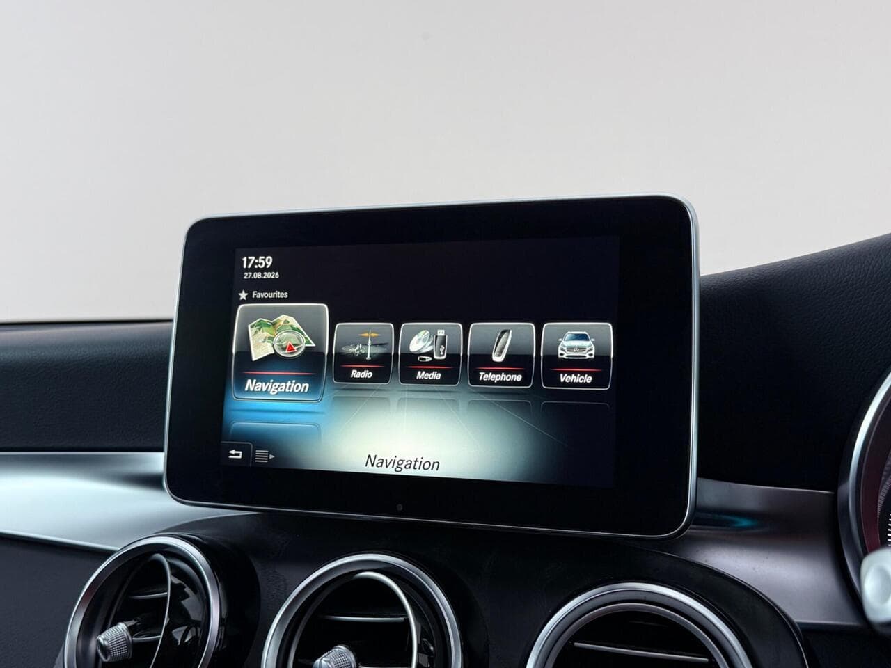 Mercedes-Benz GLC thumbnail Infotainment System
