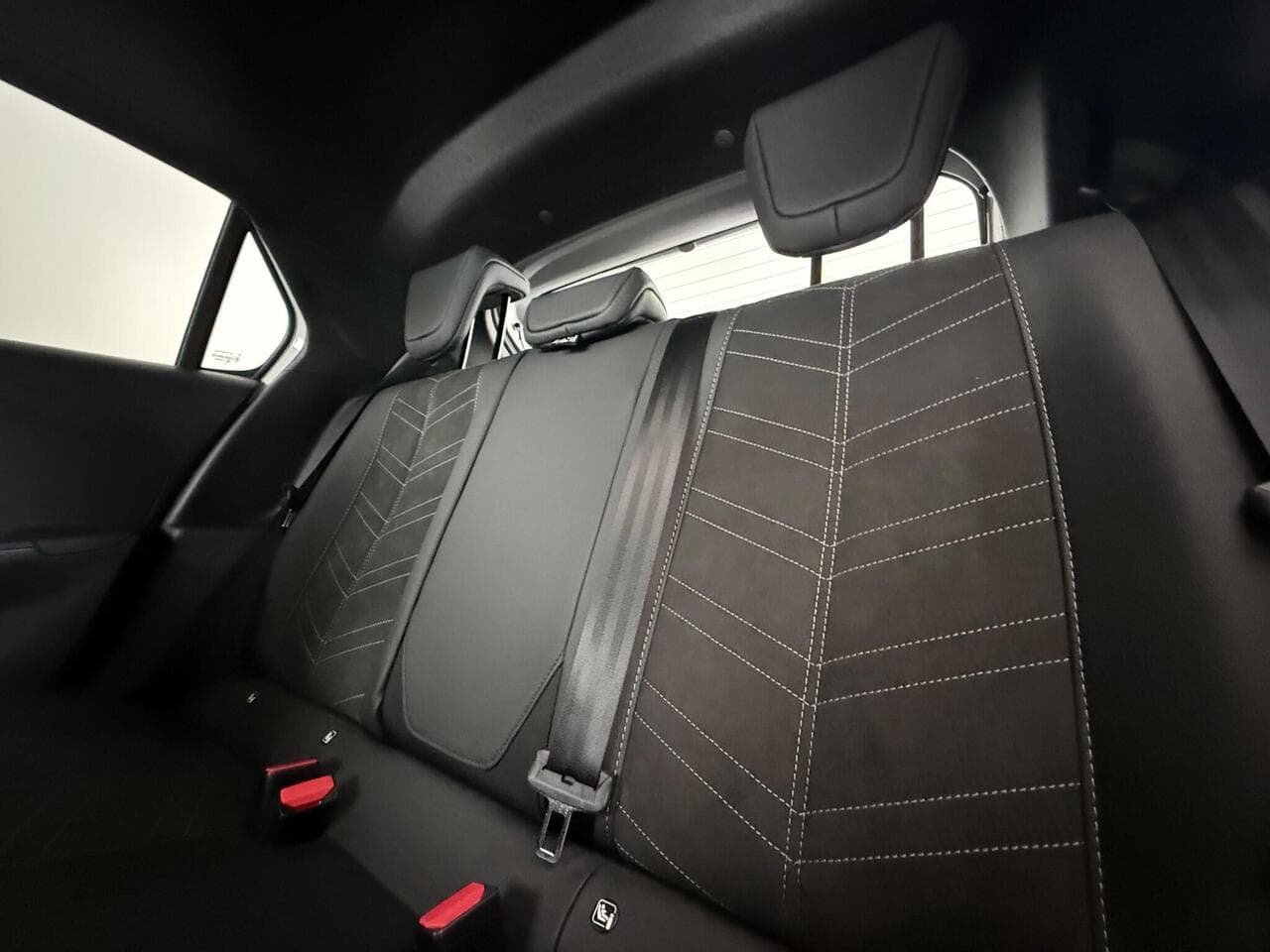 Vauxhall Corsa thumbnail Seats Rear