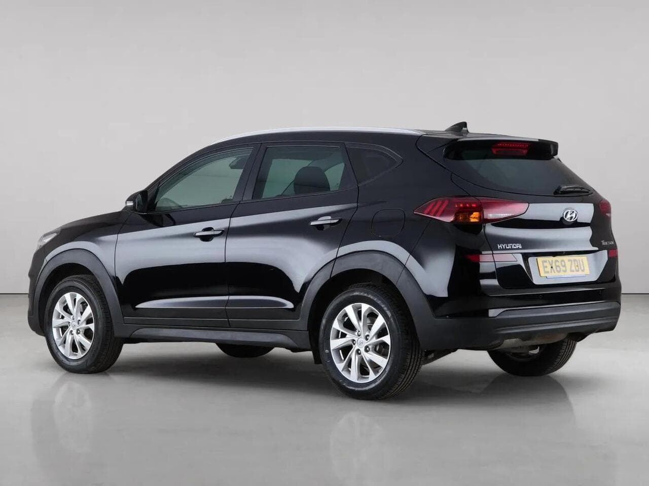 Hyundai TUCSON thumbnail Rear Left