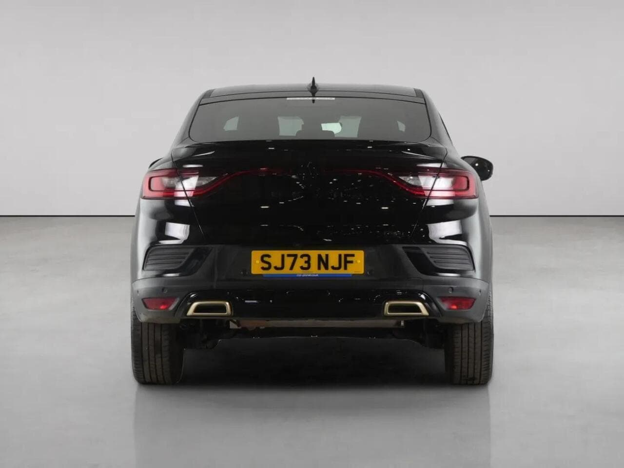 Renault Arkana thumbnail Rear
