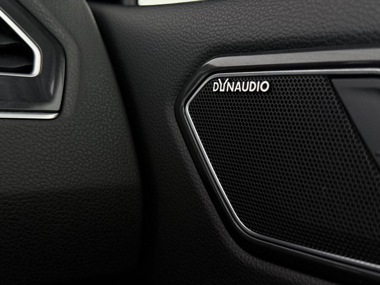 Volkswagen Tiguan thumbnail Misc Controls