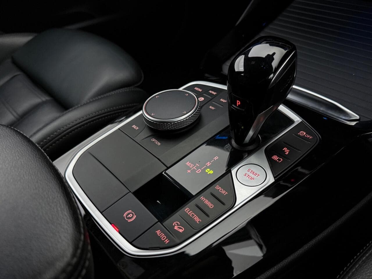 BMW X3 thumbnail Interior Front