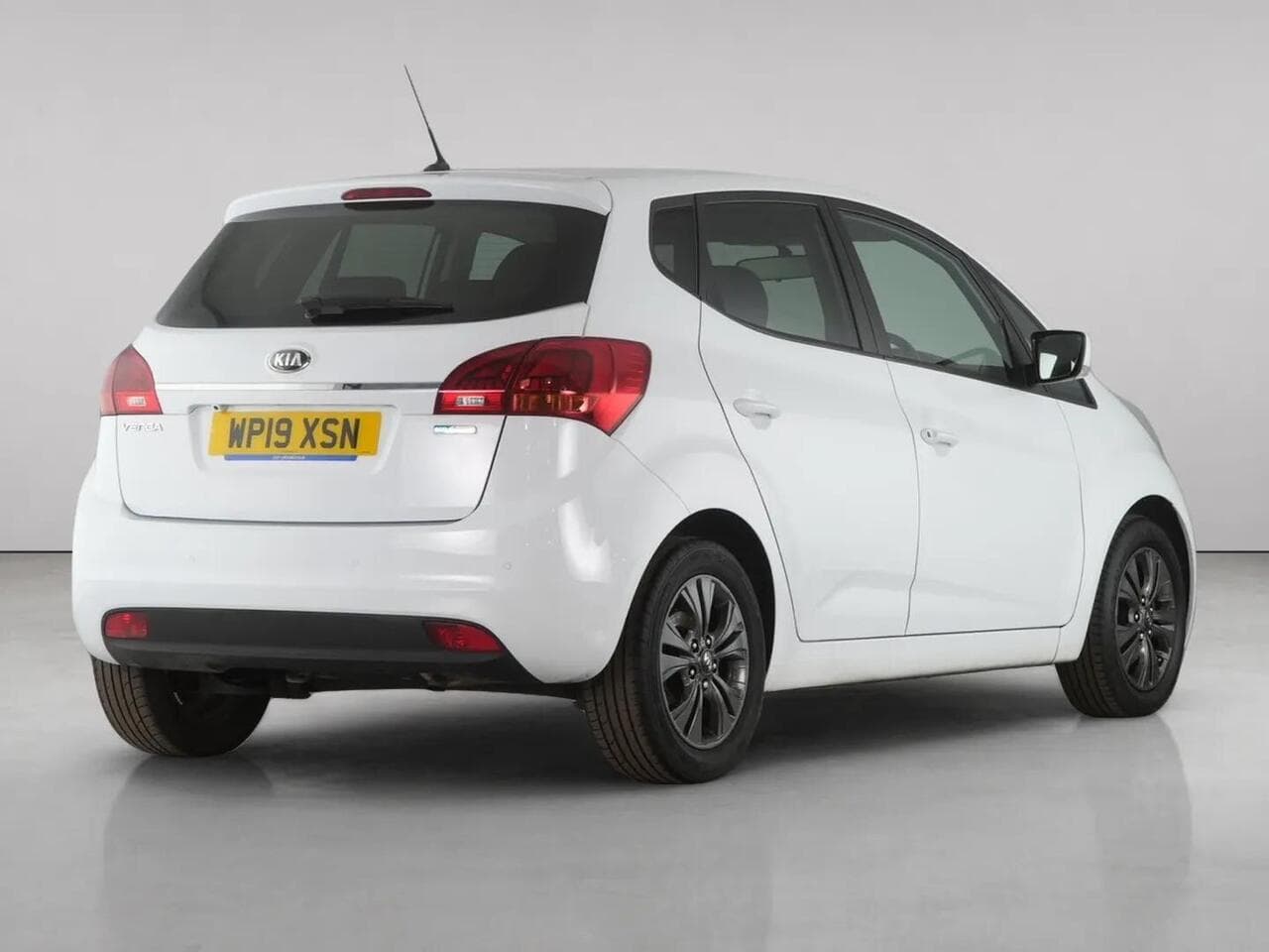 Kia Venga thumbnail Rear Right