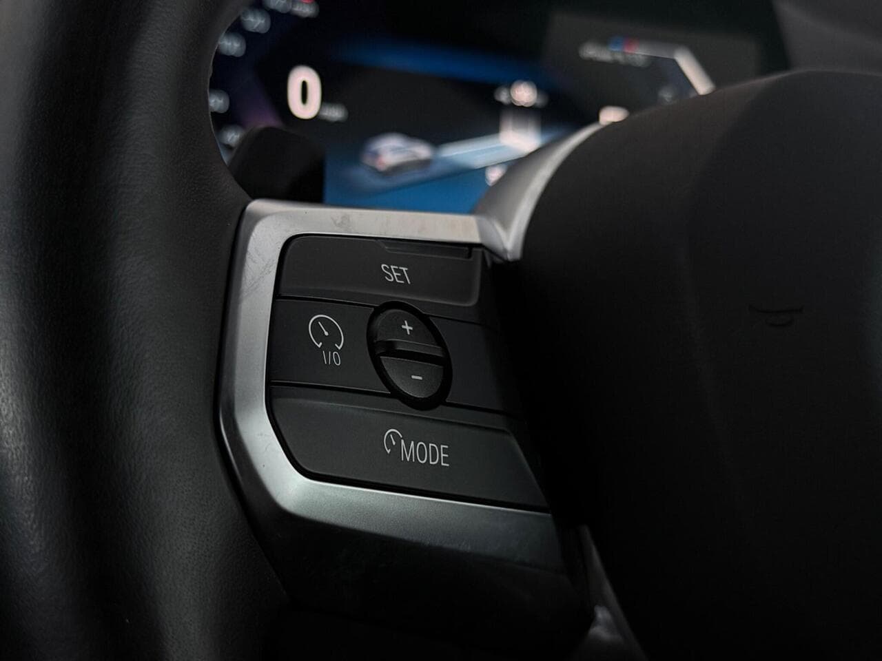 BMW iX1 thumbnail Misc Controls