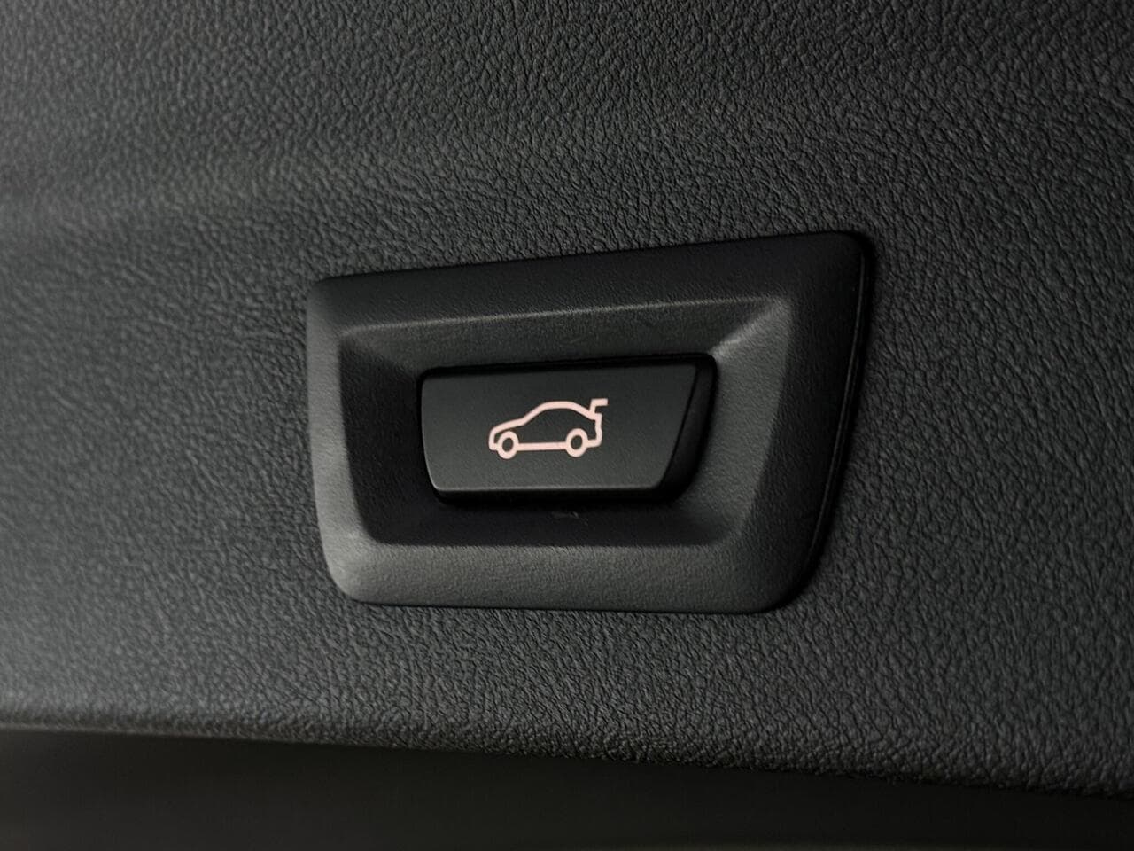 BMW X3 thumbnail Misc Controls