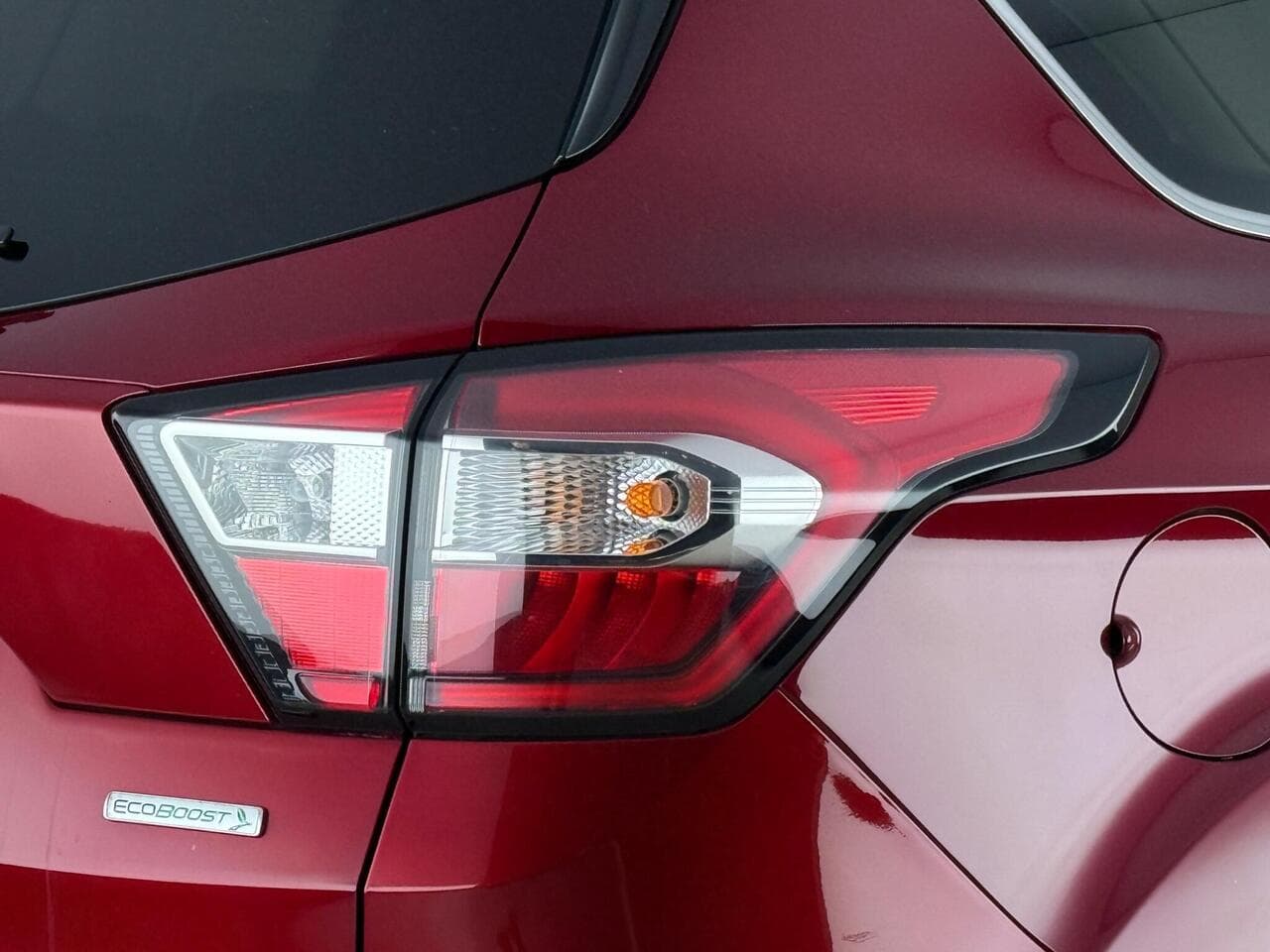 Ford Kuga thumbnail Lights Front