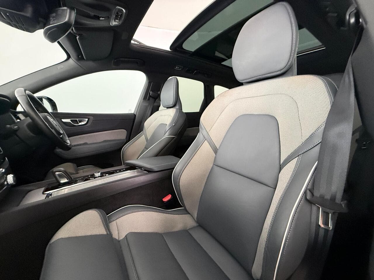 Volvo XC60 thumbnail Seat Front Passenger