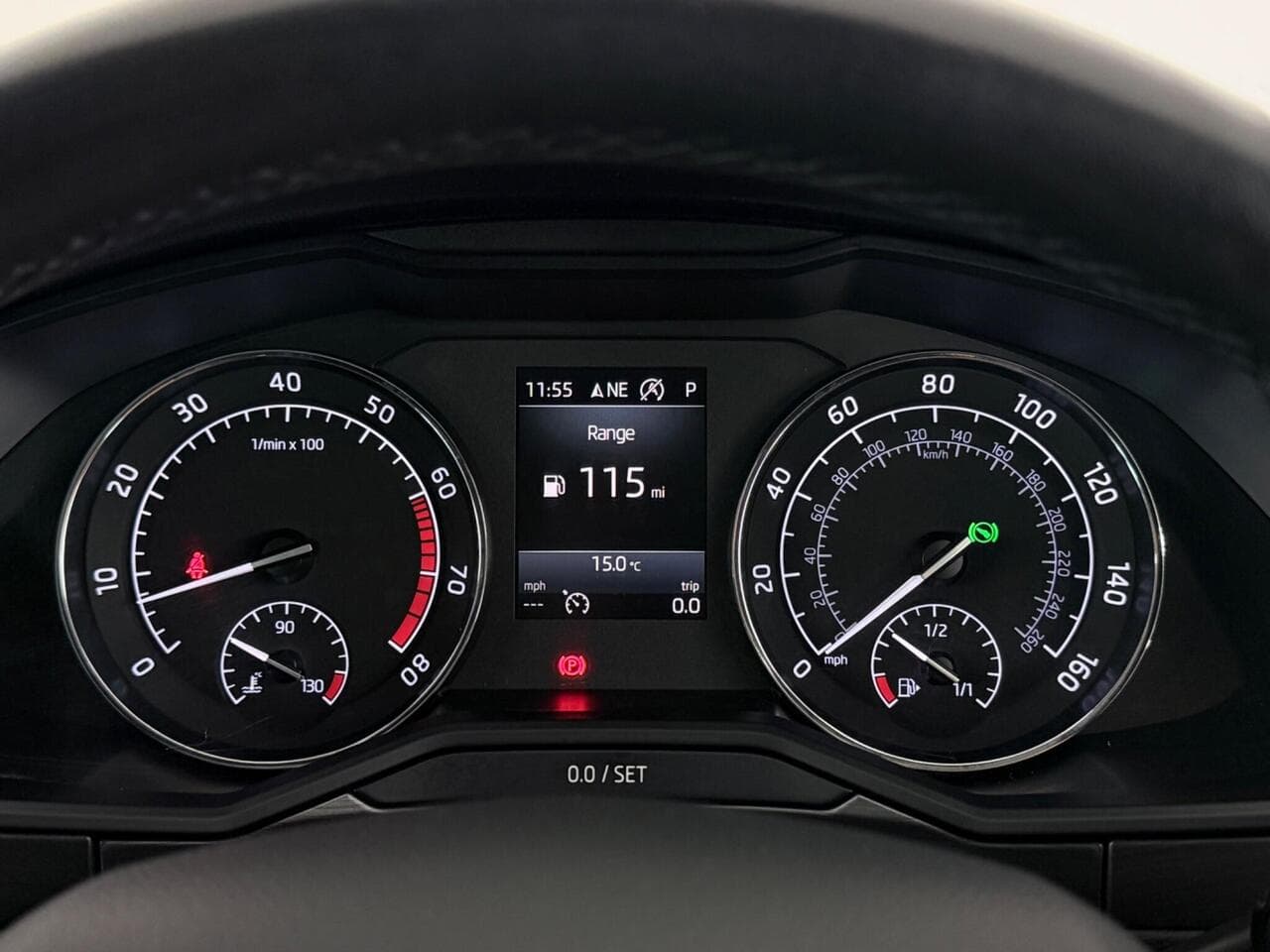 Skoda Superb thumbnail Driver Instruments