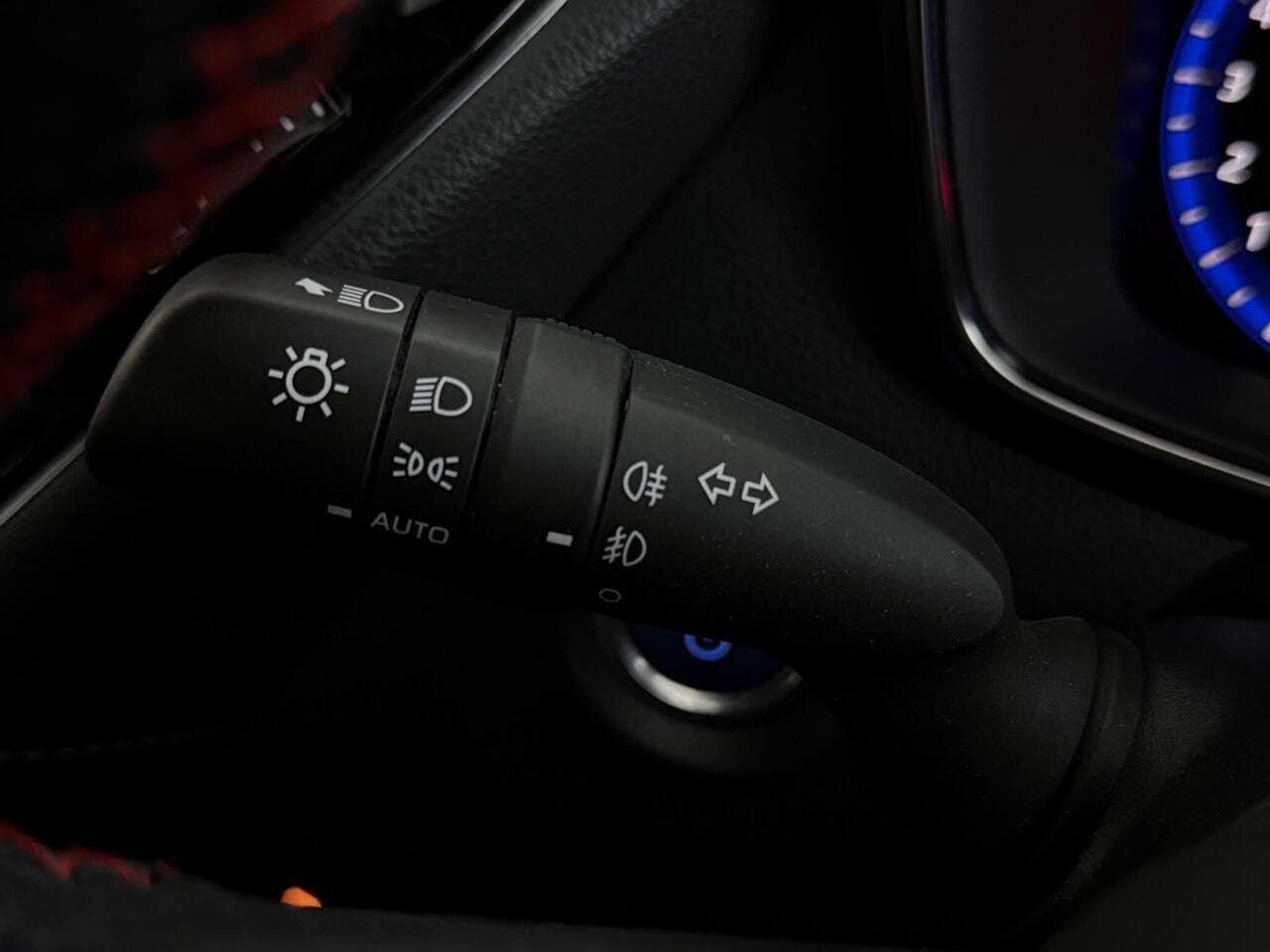 Toyota Corolla thumbnail Misc Controls