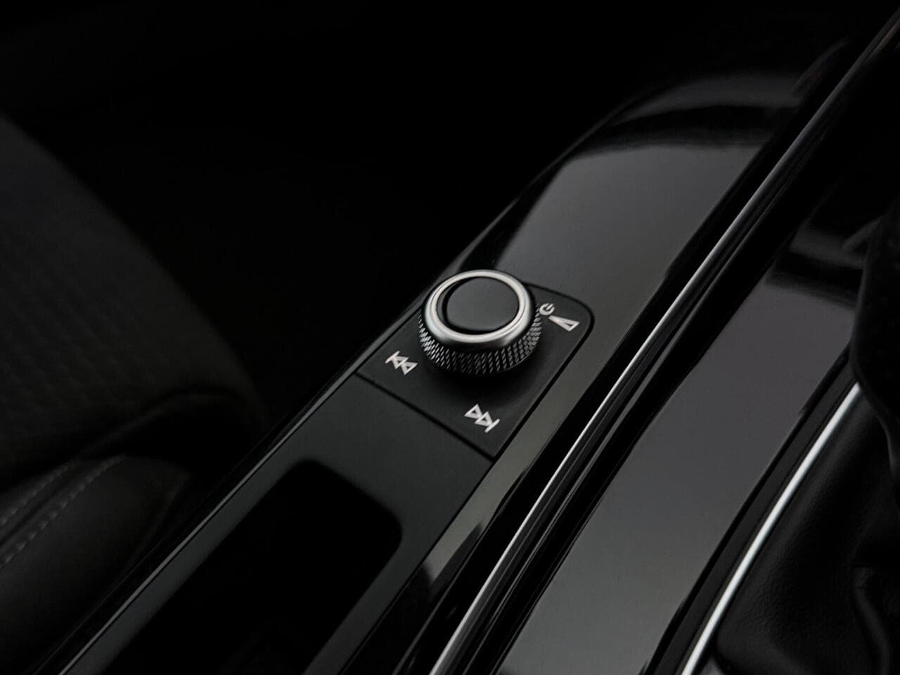 Audi A5 thumbnail Misc Controls