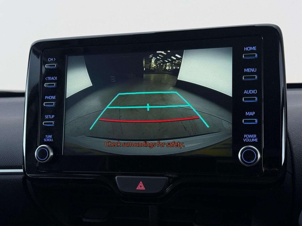 Toyota Yaris Cross thumbnail Infotainment System