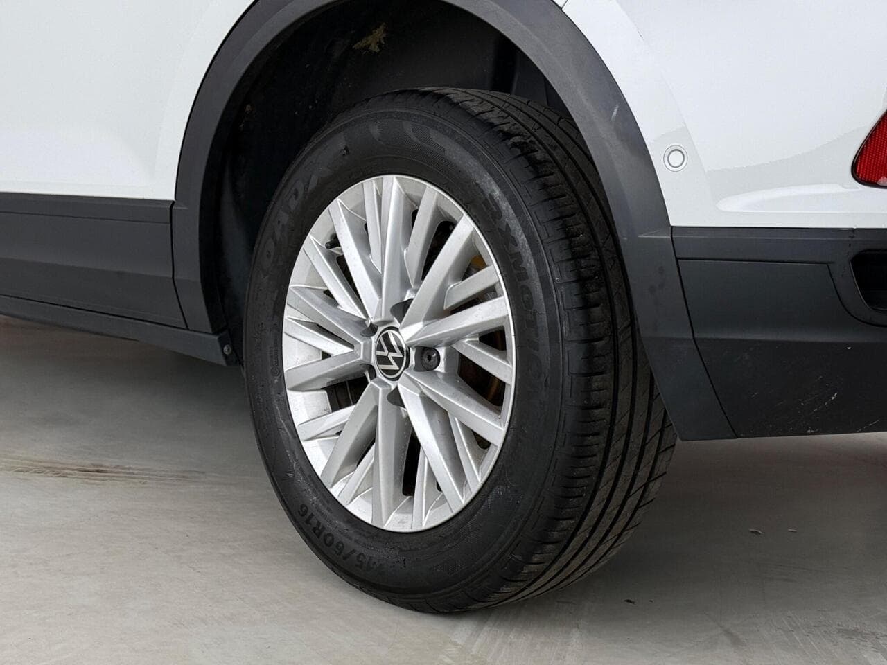 Volkswagen T-Roc thumbnail Wheel
