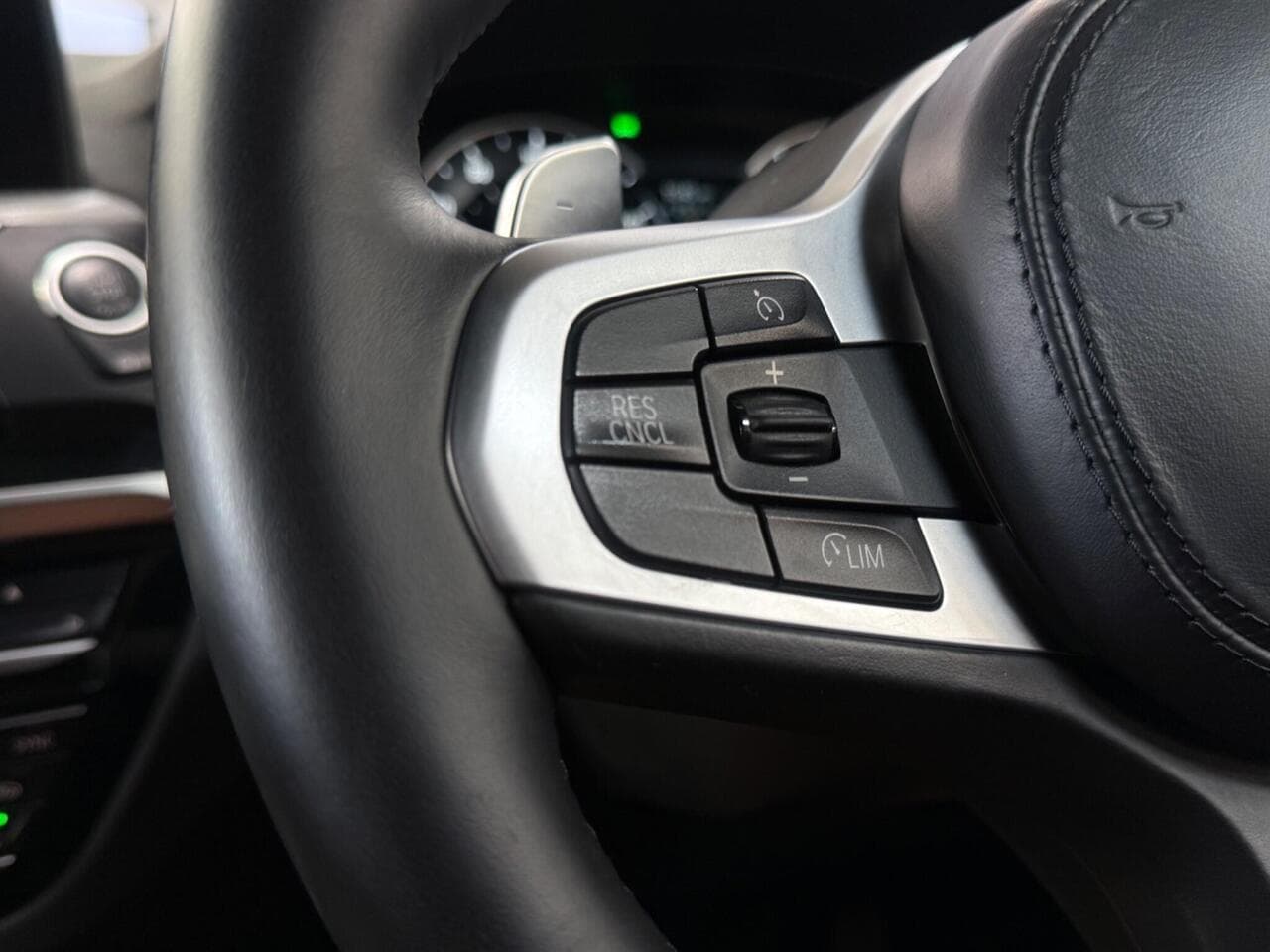 BMW X3 thumbnail Misc Controls