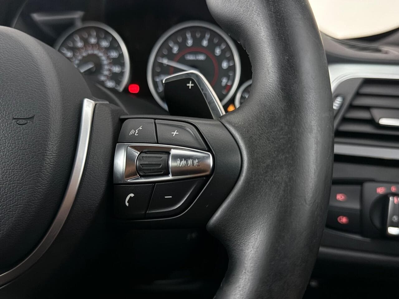 BMW 3 Series thumbnail Misc Controls