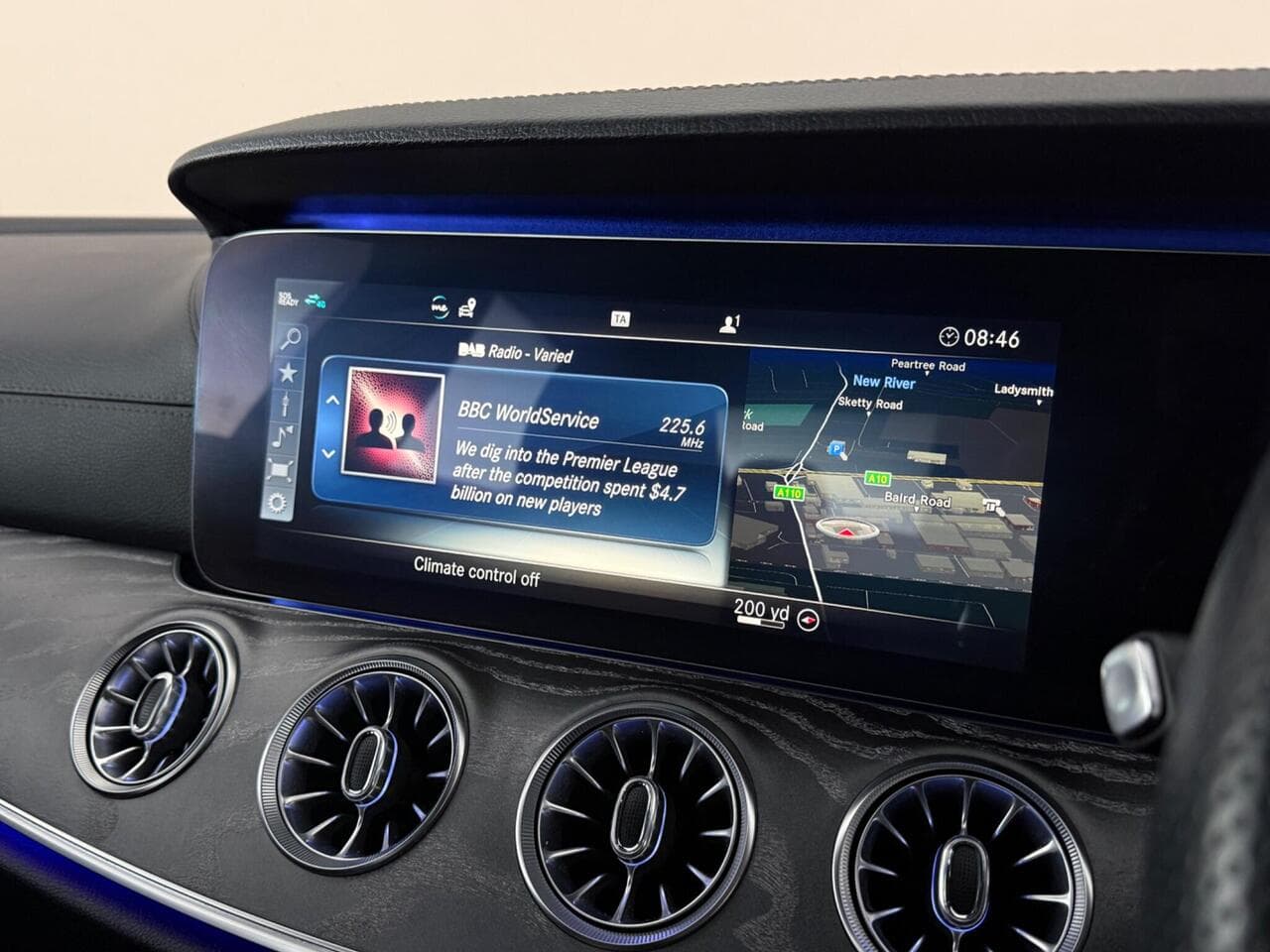Mercedes-Benz CLS thumbnail Infotainment System