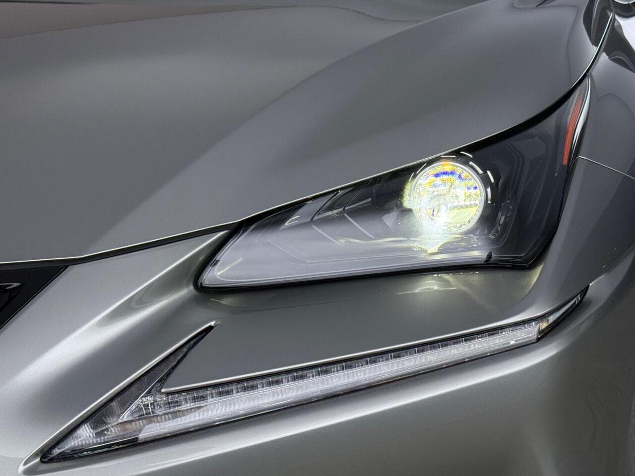 Lexus NX thumbnail Lights Front