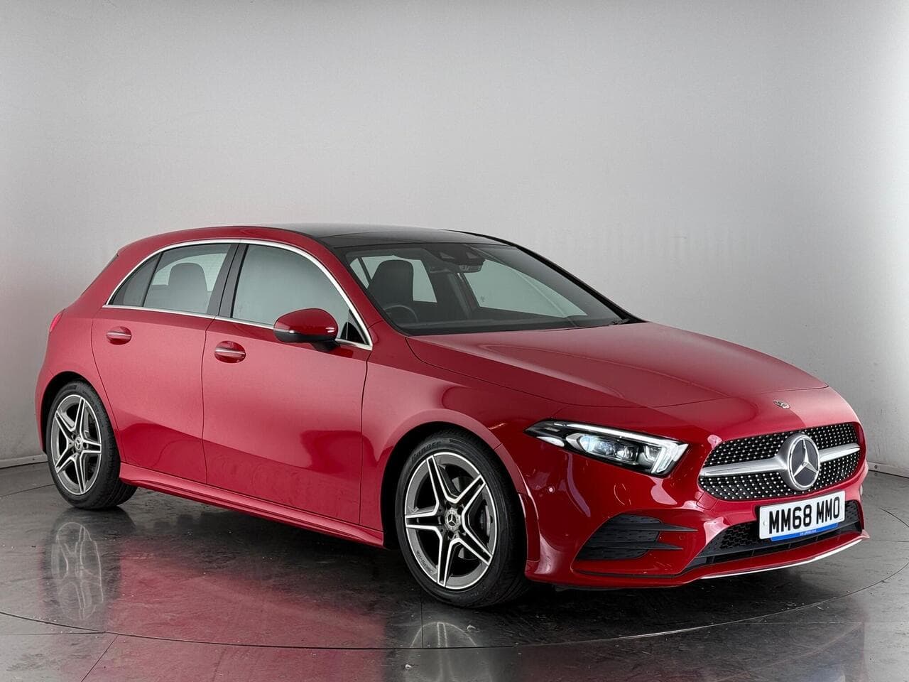 Mercedes-Benz A Class - Mercedes-Benz A Class 1.3 A200 AMG Line (Premium Plus) 7G-DCT Euro 6 (s/s) 5dr