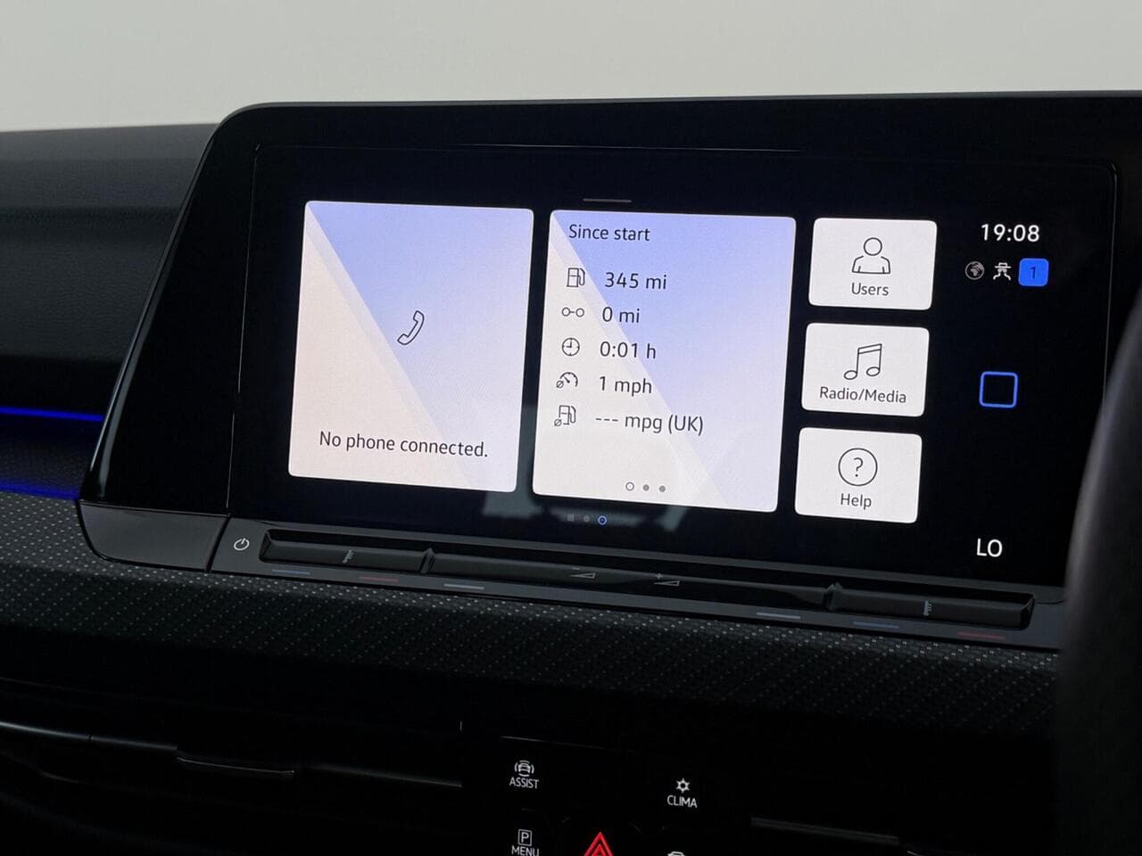 Volkswagen Golf thumbnail Infotainment System