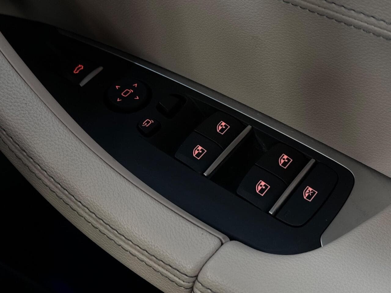 BMW X3 thumbnail Misc Controls
