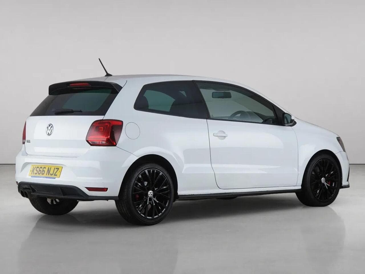 Volkswagen Polo thumbnail Rear Right