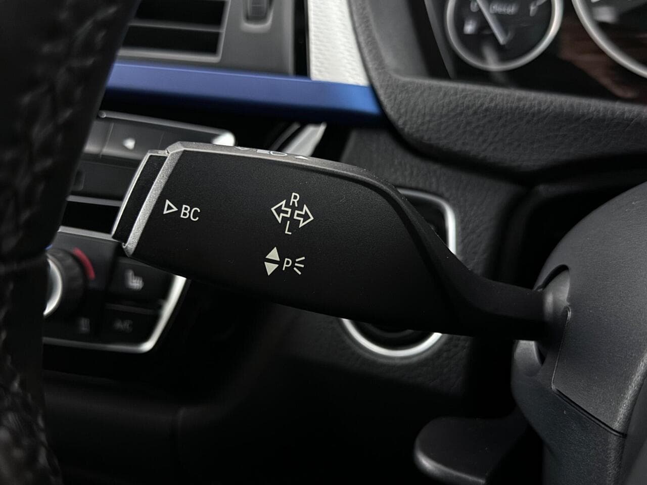BMW 3 Series thumbnail Misc Controls