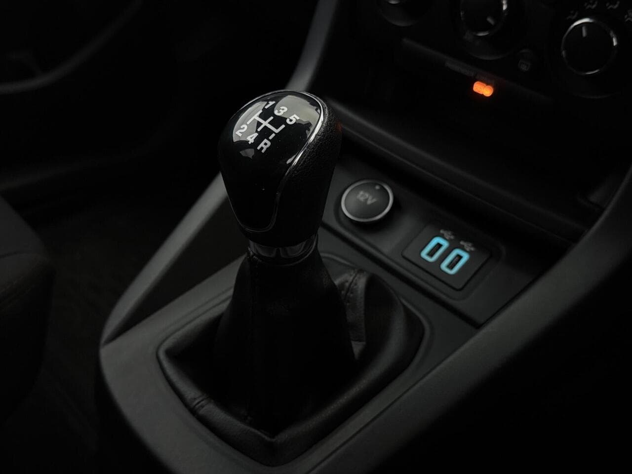 Ford Ka+ thumbnail Interior Front