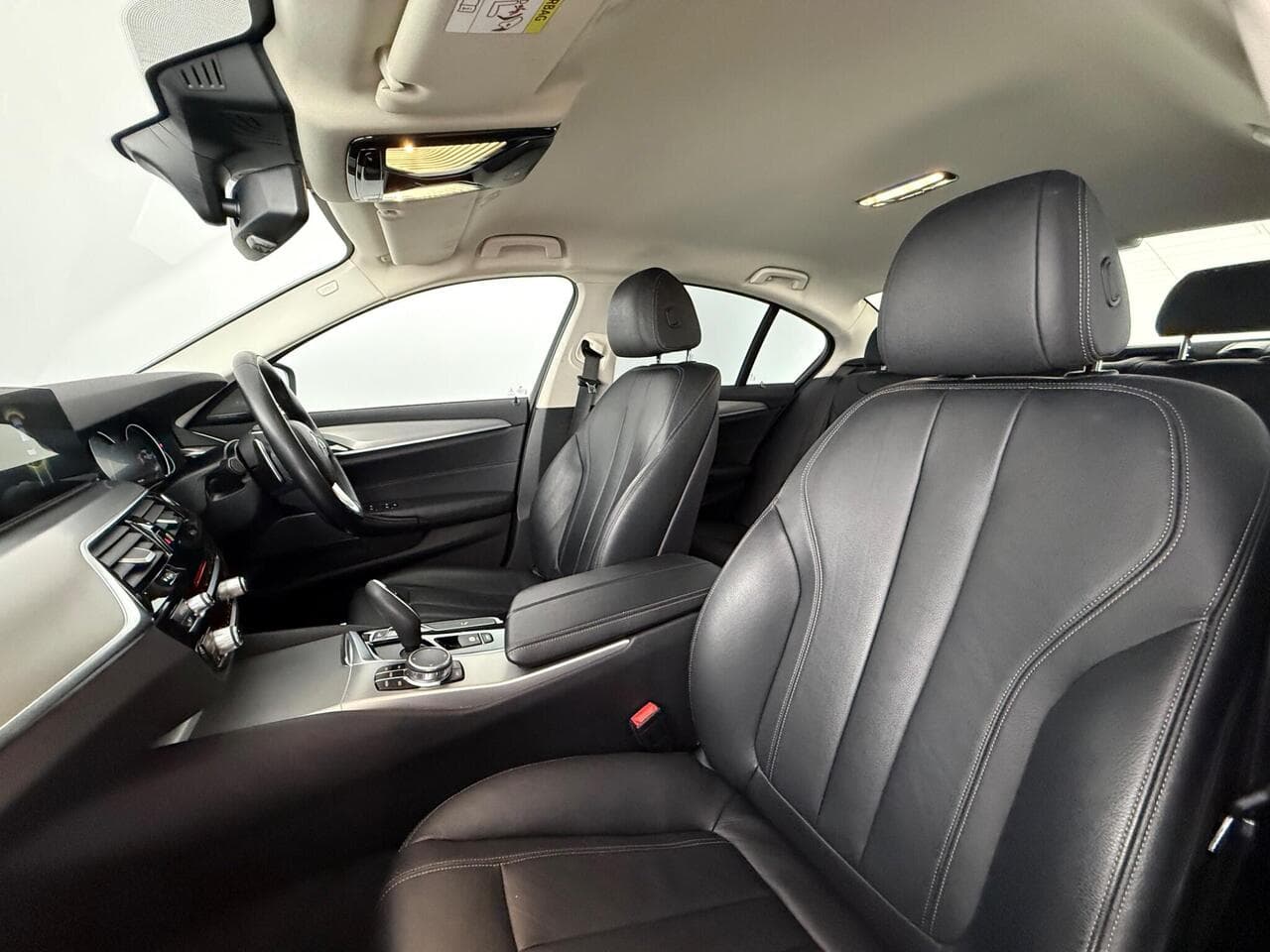 BMW 5 Series thumbnail Seat Front Passenger