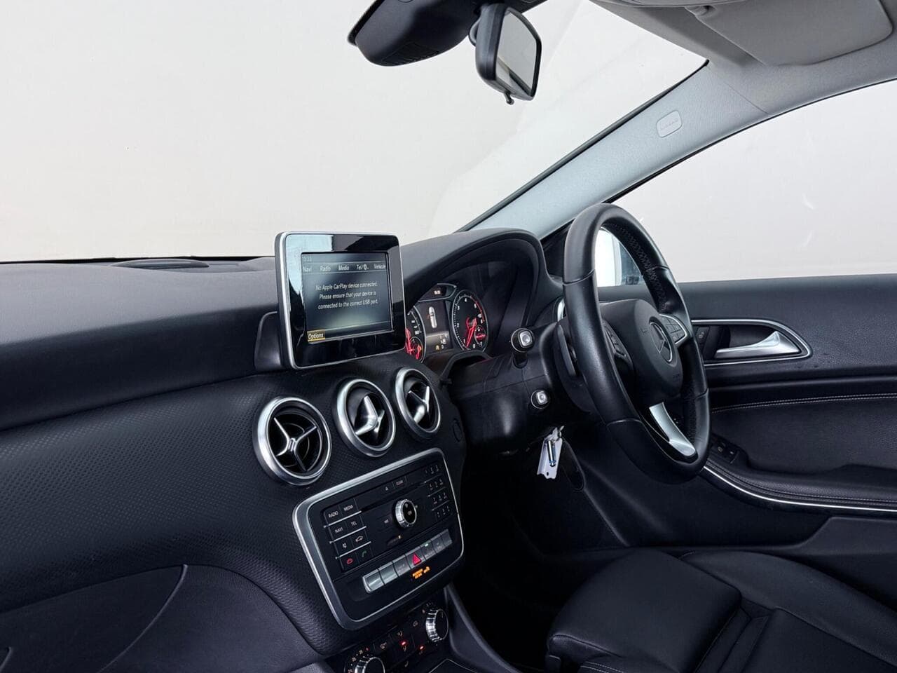 Mercedes-Benz A Class thumbnail Interior Front