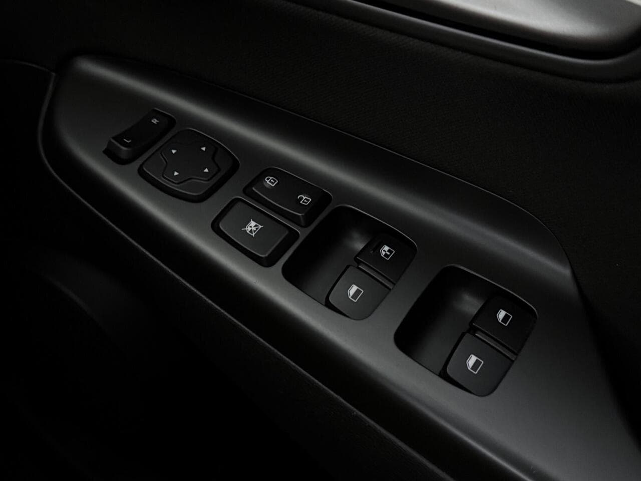 Hyundai KONA thumbnail Misc Controls