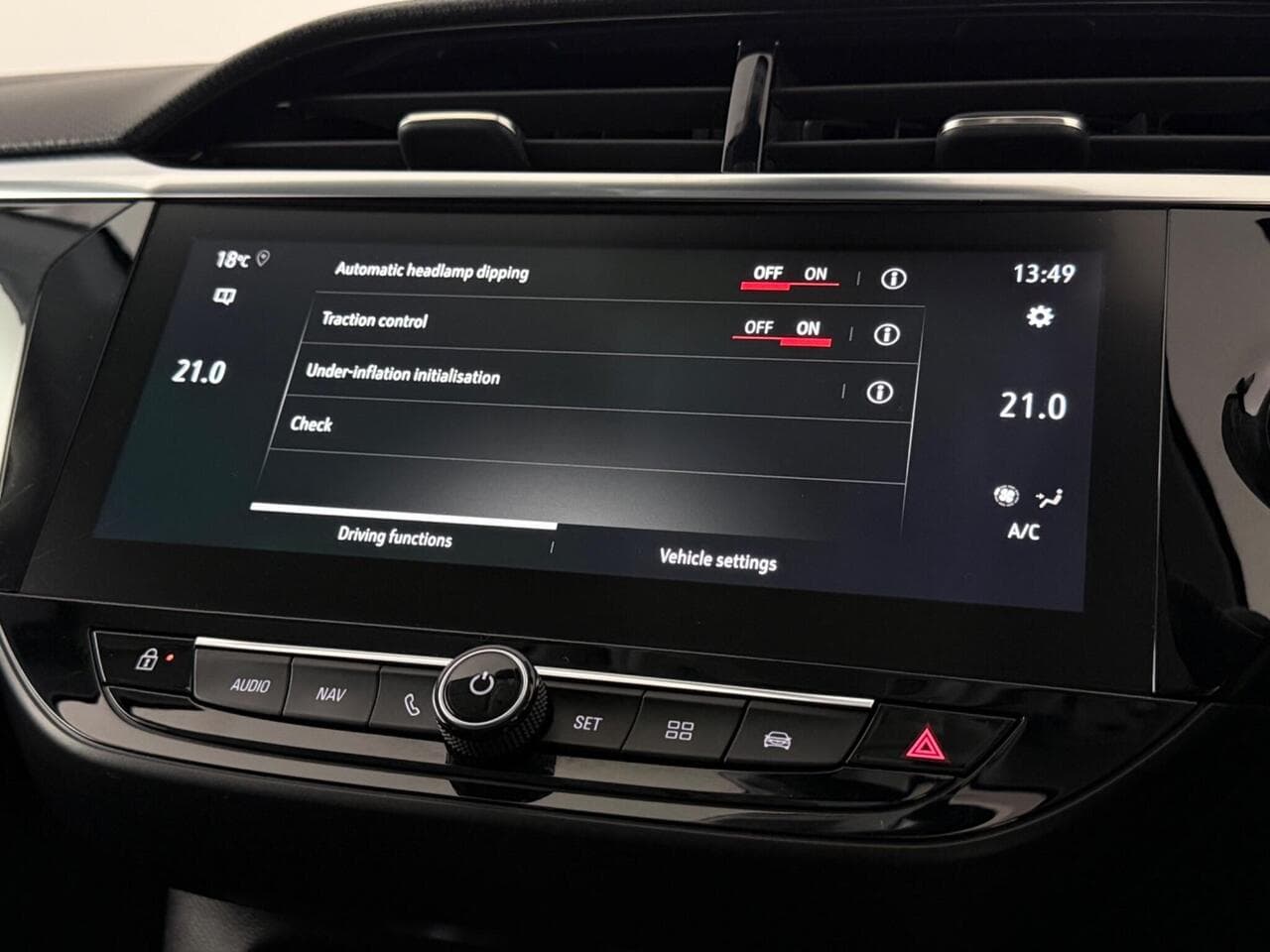 Vauxhall Corsa thumbnail Infotainment System