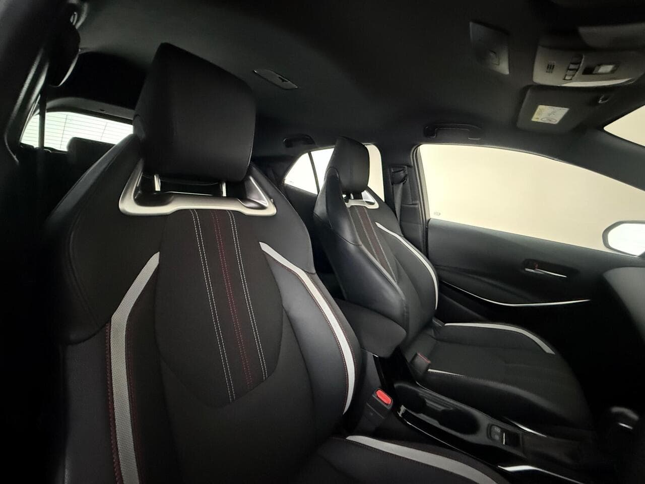 Toyota Corolla thumbnail Seat Driver