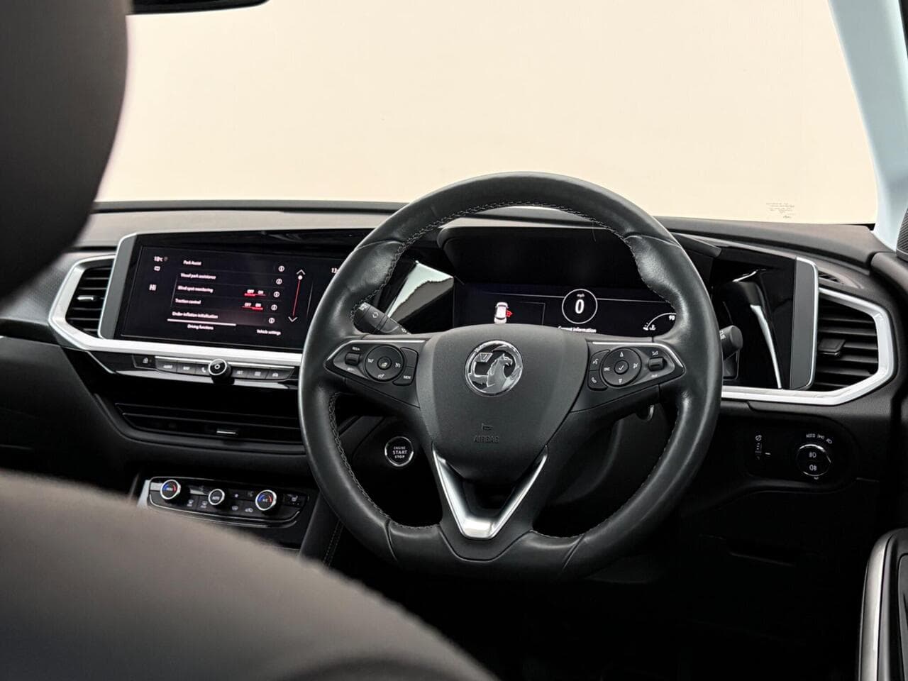 Vauxhall Grandland thumbnail Steering Wheel