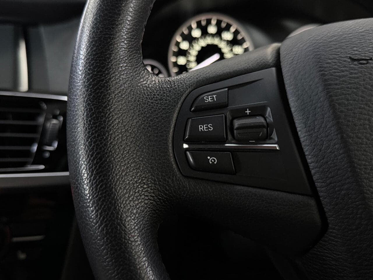 BMW X3 thumbnail Misc Controls