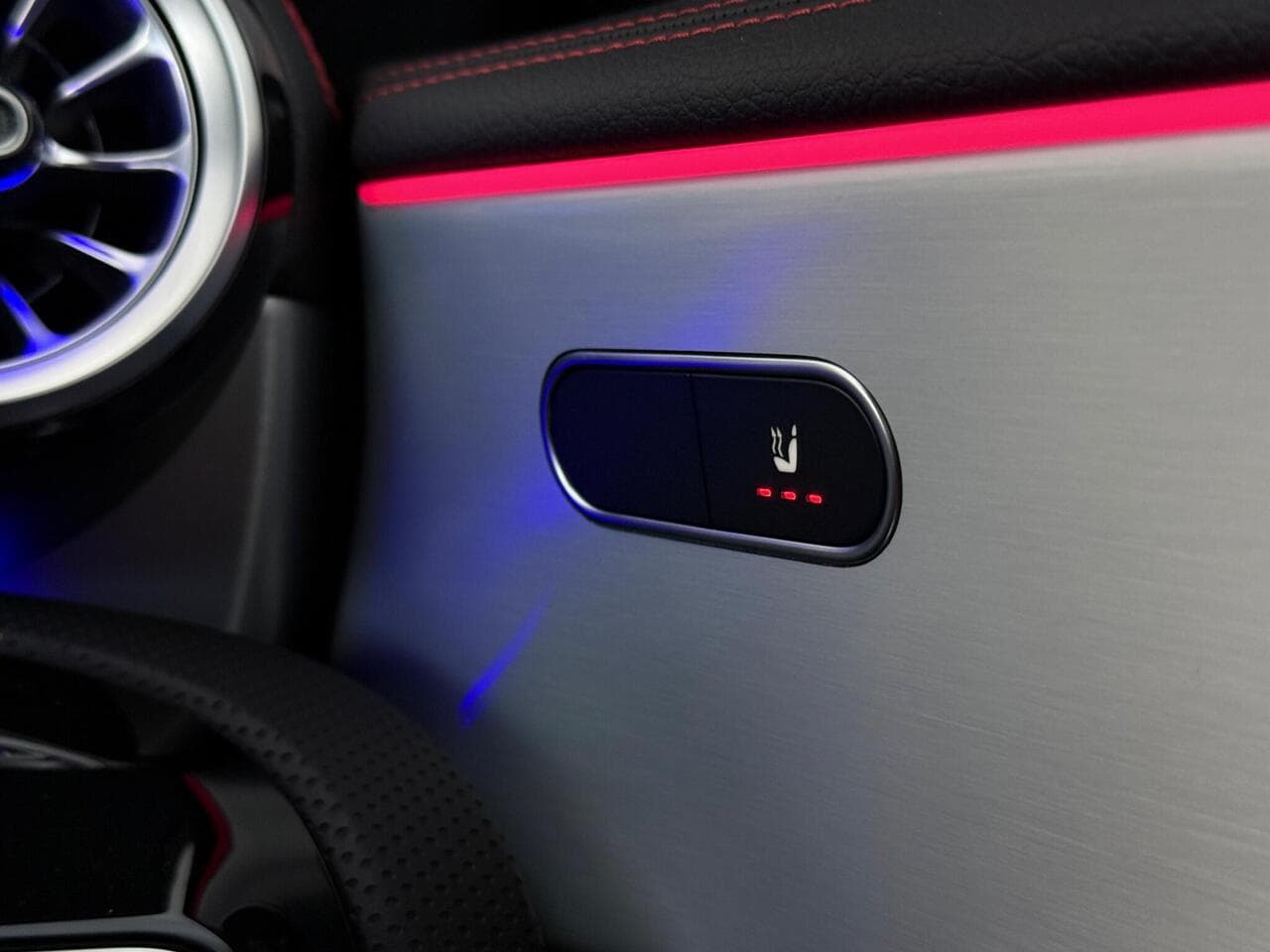 Mercedes-Benz CLA thumbnail Misc Controls