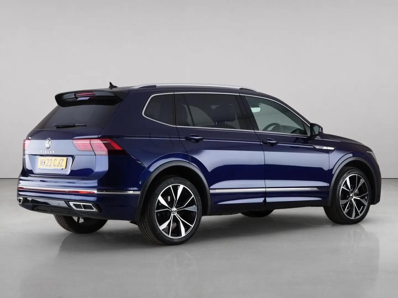 Volkswagen Tiguan Allspace thumbnail Rear Right