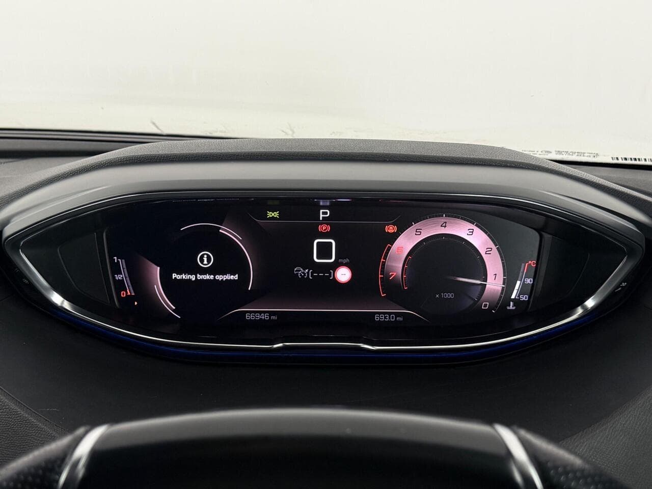Peugeot 5008 thumbnail Driver Instruments
