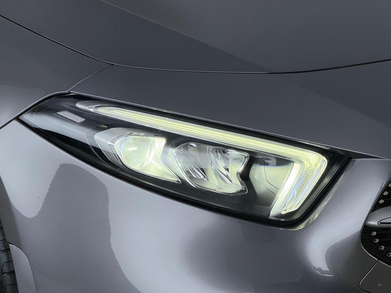 Mercedes-Benz A Class thumbnail Lights Front