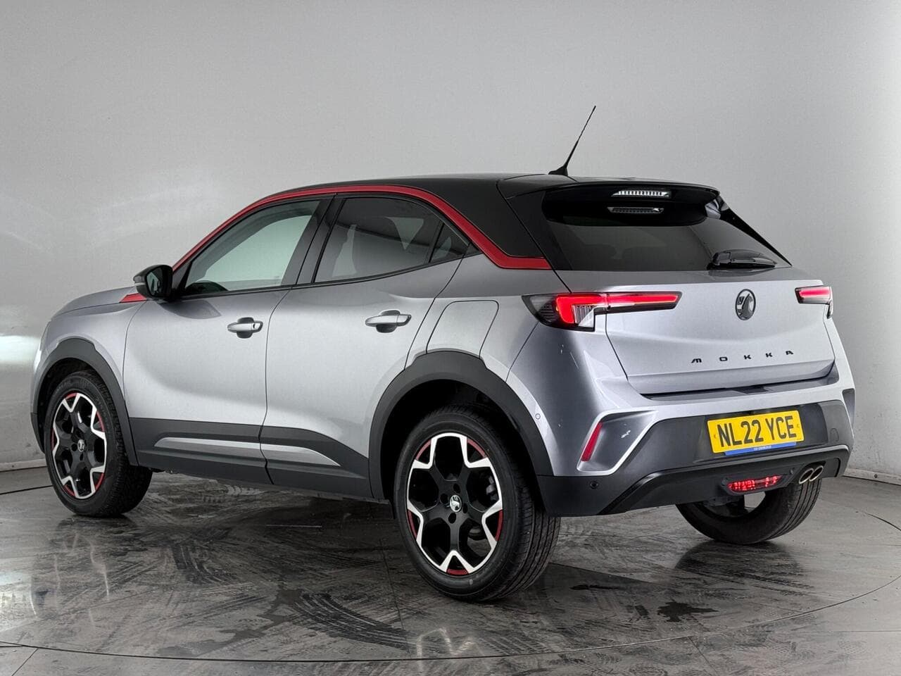 Vauxhall Mokka thumbnail Rear Left