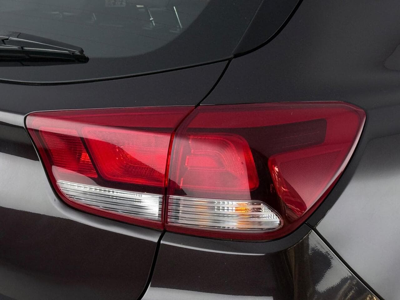 Kia Rio thumbnail Lights Rear