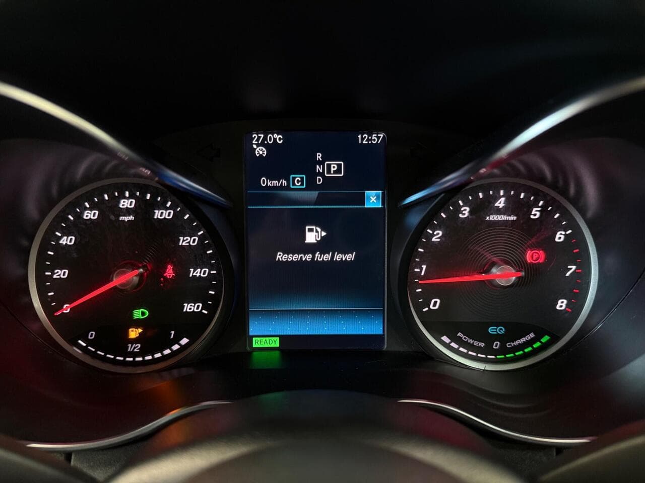 Mercedes-Benz C Class thumbnail Driver Instruments