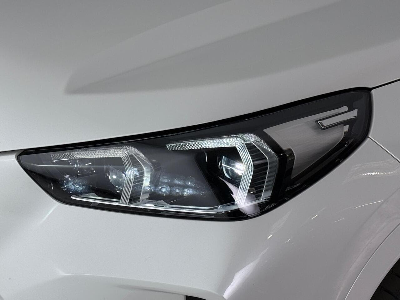 BMW X1 thumbnail Lights Front