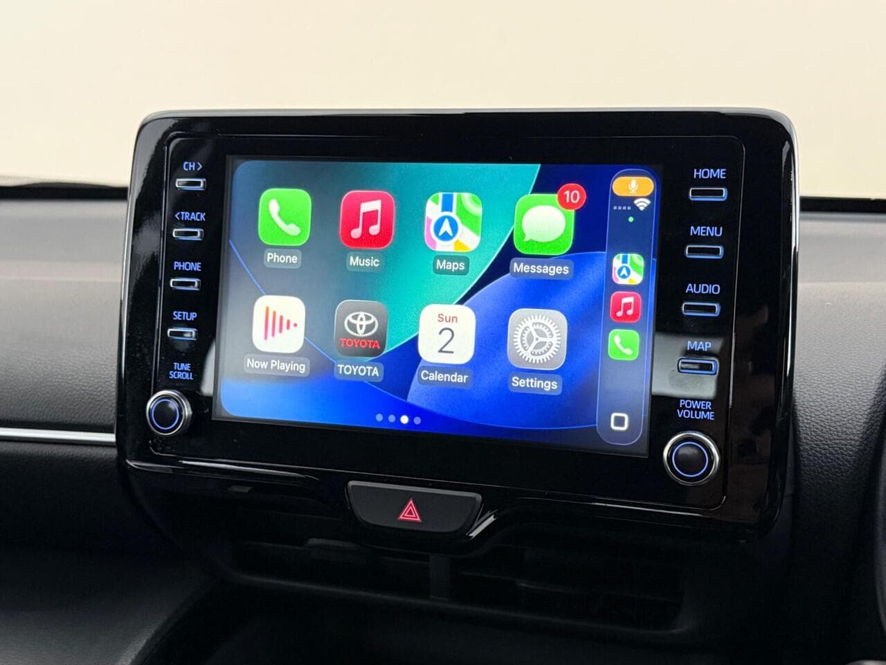 Toyota Yaris Cross thumbnail Infotainment System