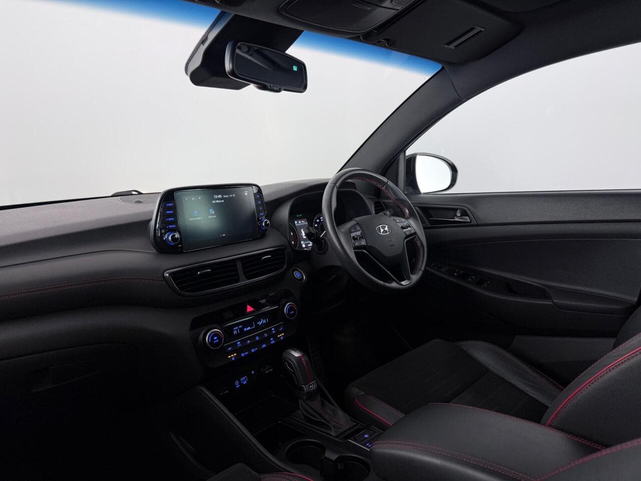 Hyundai TUCSON thumbnail Interior Front