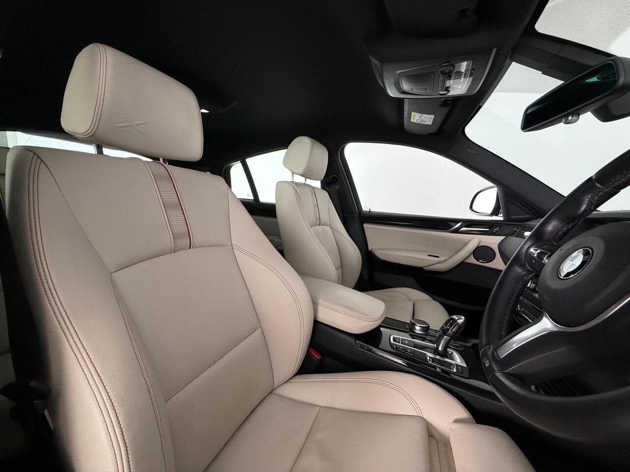 BMW X4 thumbnail Seat Driver