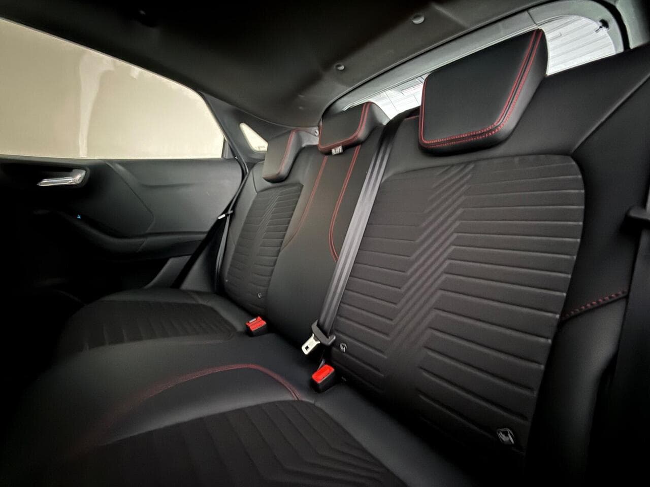 Ford Puma thumbnail Seats Rear