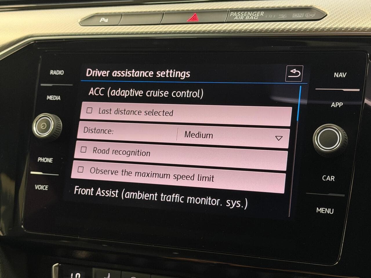 Volkswagen Arteon thumbnail Infotainment System