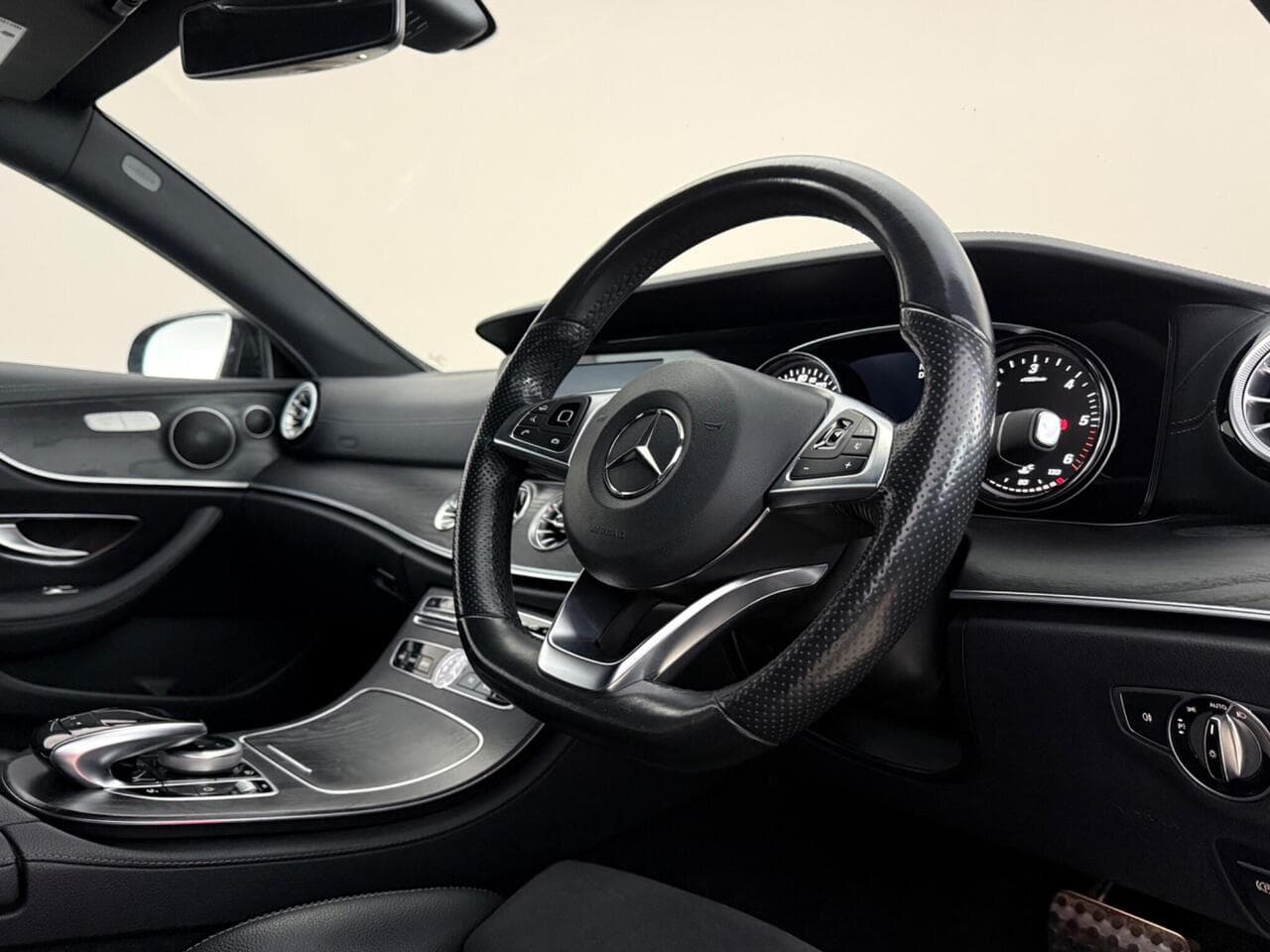 Mercedes-Benz E Class thumbnail Interior Front