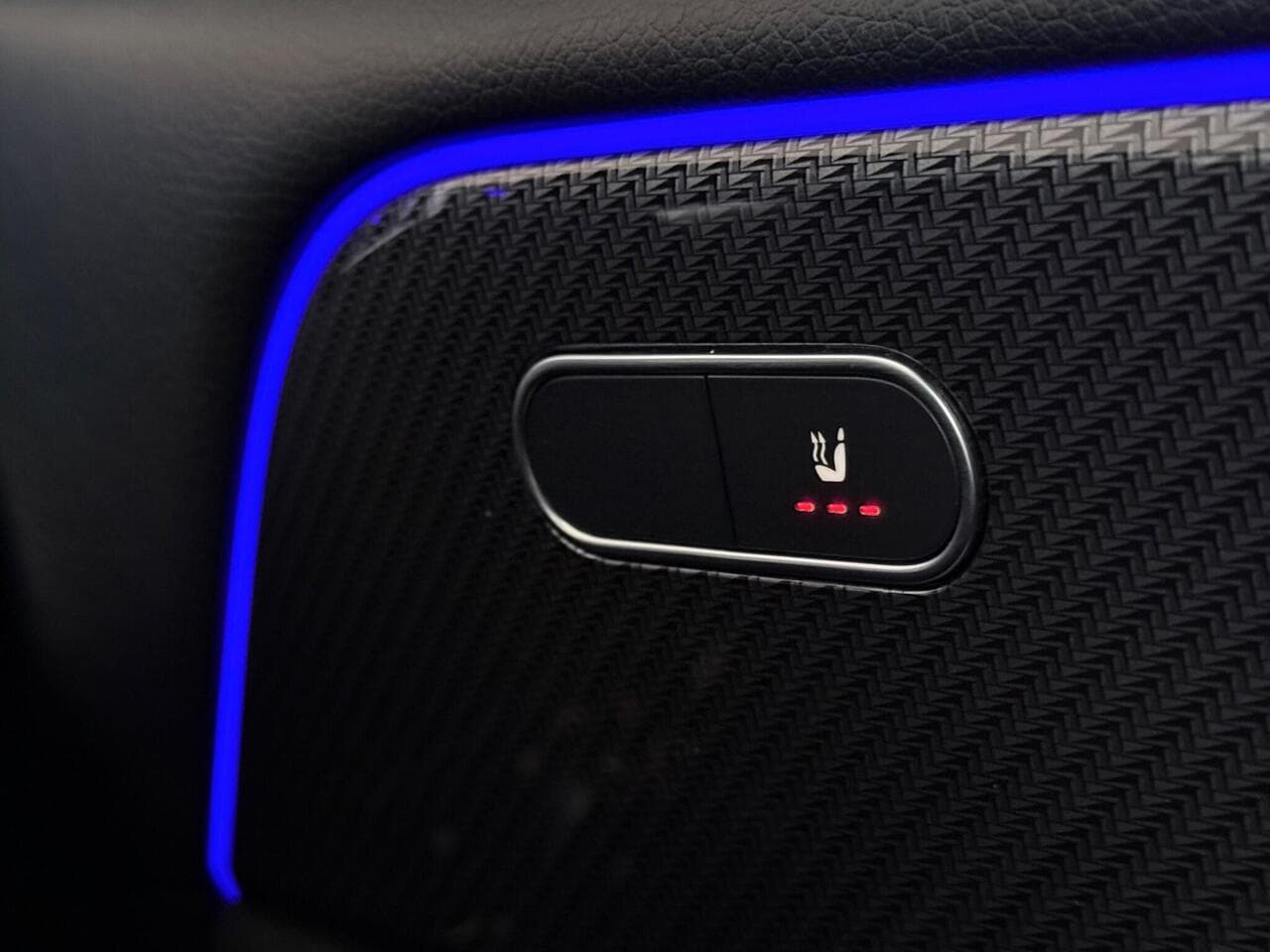Mercedes-Benz GLB thumbnail Misc Controls